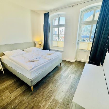 Vormann Jantzen, Direkt Am Leuchtturm Apartment Rostock Exterior photo