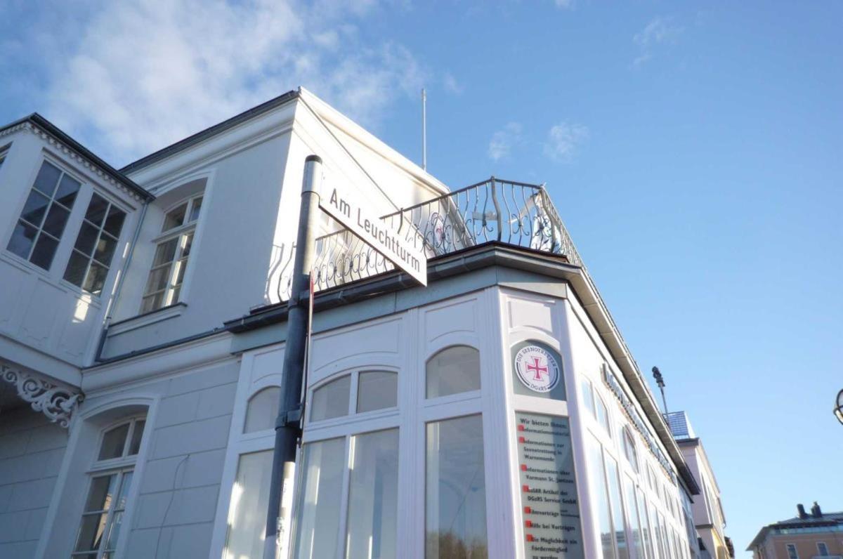Vormann Jantzen, Direkt Am Leuchtturm Apartment Rostock Exterior photo